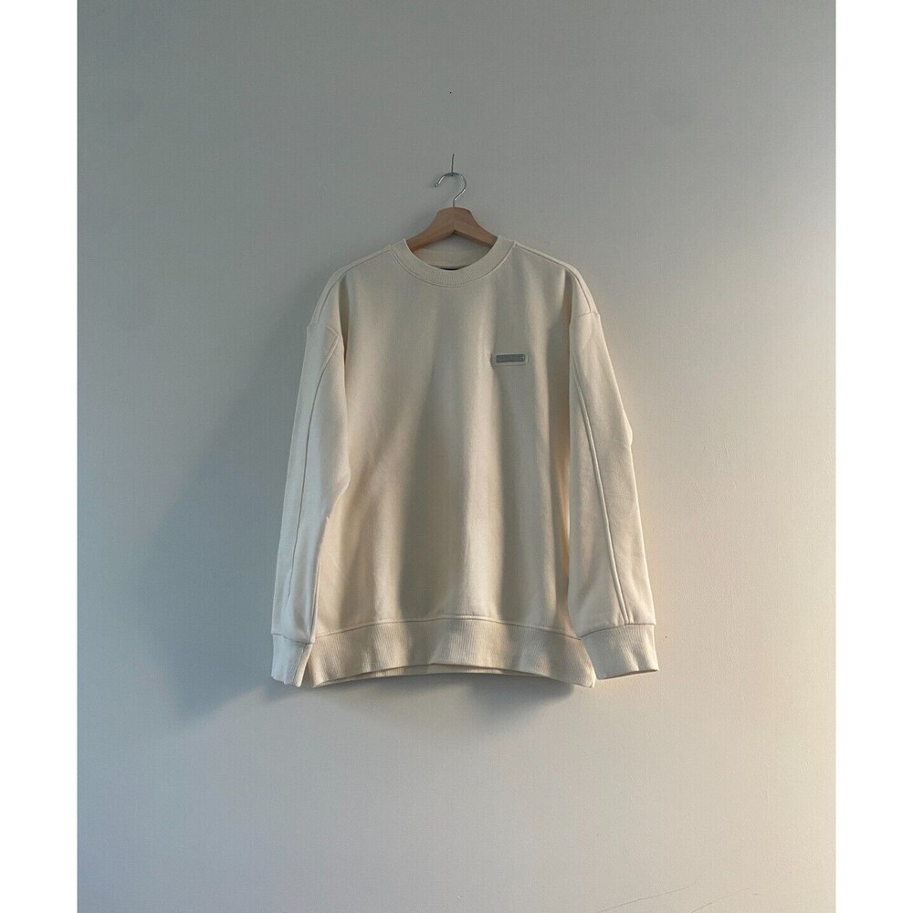 NWOT H&M Men's Aeuphorie Relaxed Fit White Crew Neck Sweatshirt - Size Medium